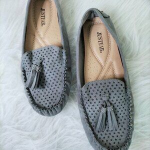 (#485)JustFab Grey Tassel Loafer Flat Size 9